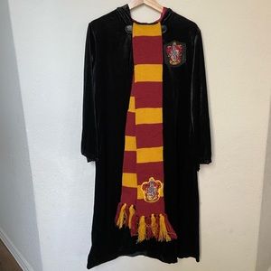 Harry Potter Gryffindor Robe and scarf